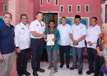 AHY dan Kementerian ATR/BPN Serahkan 184 Sertipikat Tanah di Bengkulu