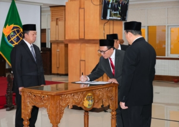 Lantik Pejabat Struktural, Menteri ATR/Kepala BPN: Layani Masyarakat dengan Hati, Bukan Transaksi