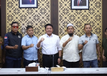 Suporter SFC Bertemu Herman Deru: Minta Bantuan Sponsor hingga Selamatkan Klub dari Degradasi