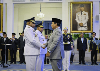 Prabowo Lantik Gubernur dan Wakil Gubernur Papua
