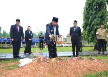 Maknai Hari Pahlawan, Herman Deru Tekankan Semangat Pengabdian