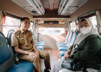 Tepati Janji, Ratu Dewa Naik Teman Bus Menuju Lokasi Giat Pertama