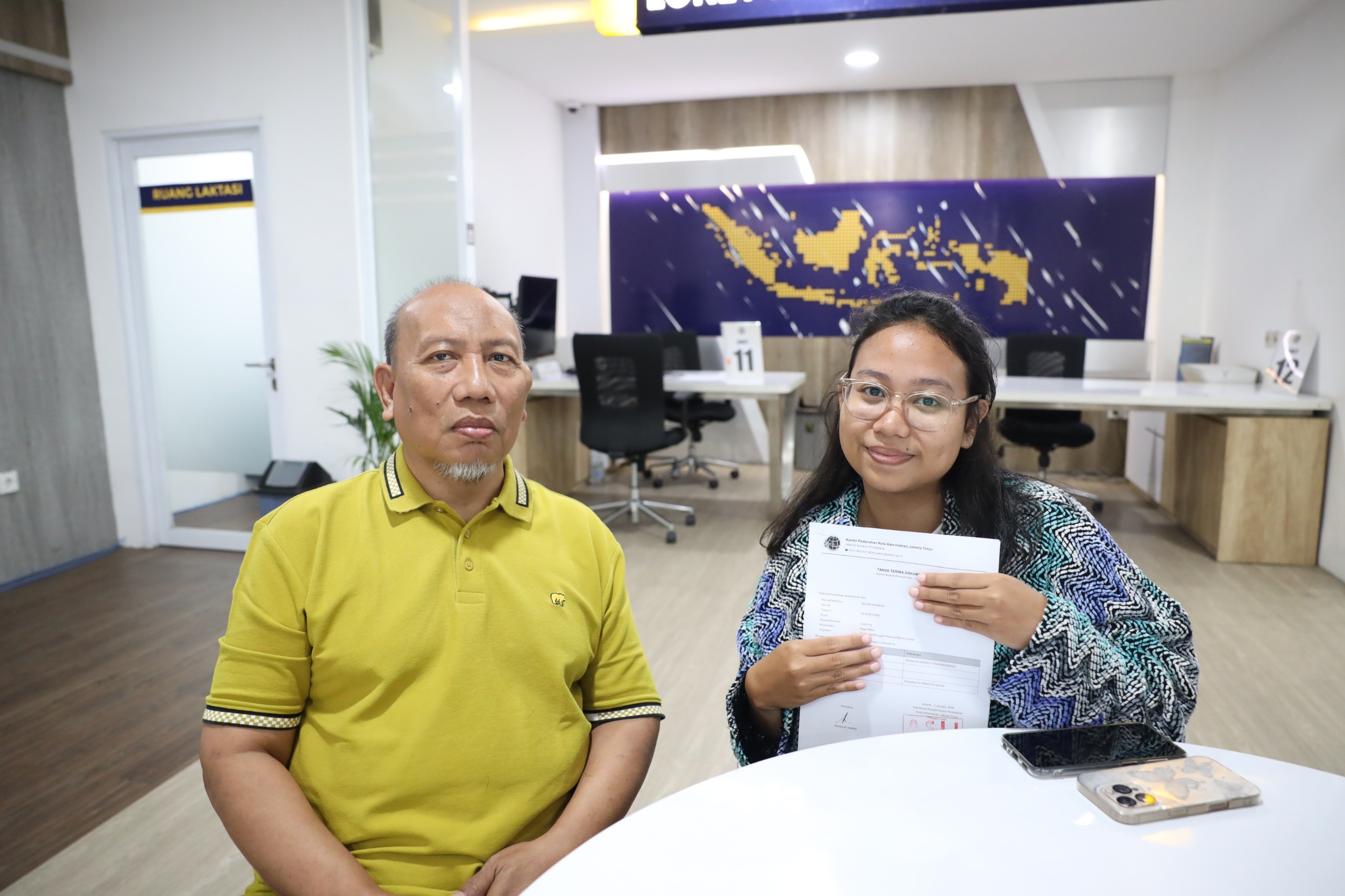 Libur Tahun Baru Tak Halangi Warga Urus Alih Media Sertipikat