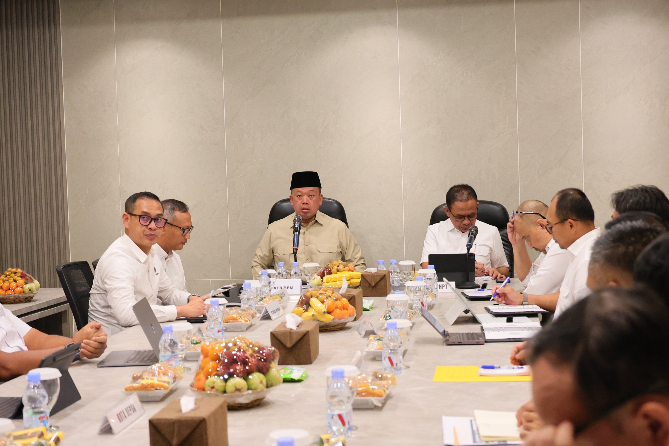 Tindak Lanjut Penyelesaian Berkas Layanan Pertanahan, Nusron Wahid Minta Jajarannya Selesaikan Secara Terukur