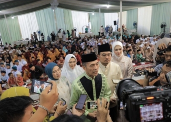 Tasyakuran Satu Tahun Kepemimpinan, RDPS Ajak 479 Anak Yatim Doakan Palembang