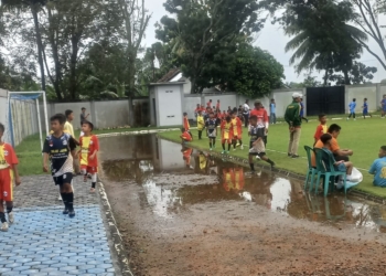 Kondisi Stadion Tebat Sari Martapura: Rumput Tergenang Air hingga Wacana Pembongkaran UMKM