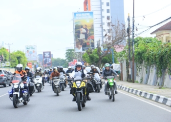 Herman Deru Motoran ke Banyuasin, Tanam Padi, Safari Jumat, hingga Tinjau Kampung Wisata Al-Munawar