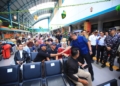 Cik Ujang Lepas Peserta Mudik Gratis Pemprov Sumsel Lebaran di Stasiun Kertapati