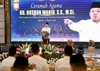 Menteri Nusron Wahid Sampaikan Ceramah Agama di Korps Marinir TNI AL Cilandak