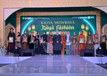Kriya Sriwijaya Raya Fashion Meriahkan Semarak Idulfitri di Palembang