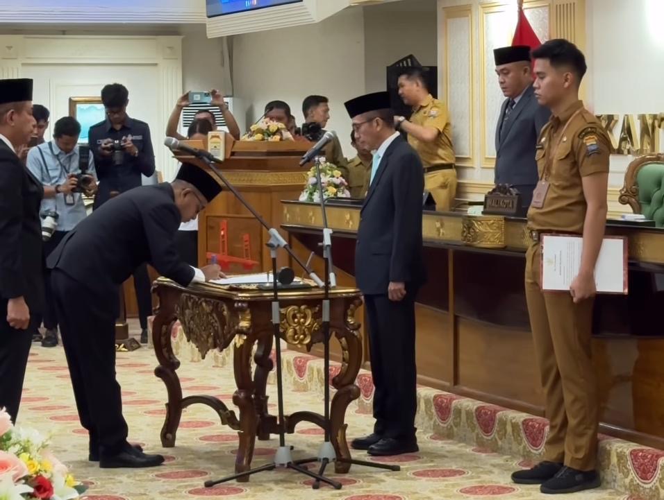 Teddy Andrian Resmi Nahkodai PDAM Tirta Musi Palembang