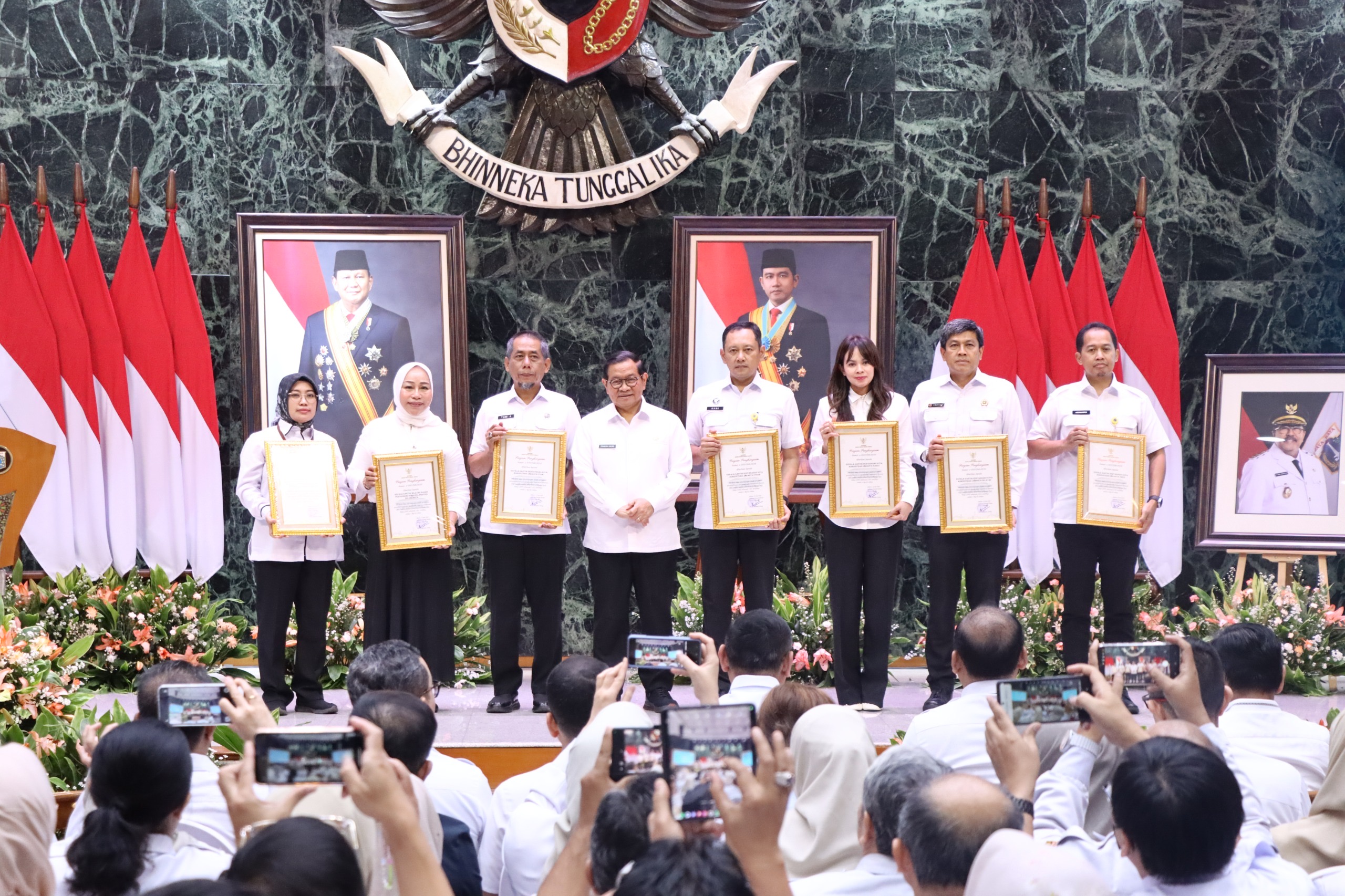 Pemprov DKI Jakarta Berikan Penghargaan ke Kementerian ATR/BPN atas Percepatan Pengamanan Aset