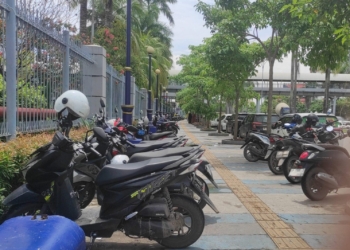 Parkir di Trotoar Bisa Kena Sanksi dan Penderekan, Begini Aturannya