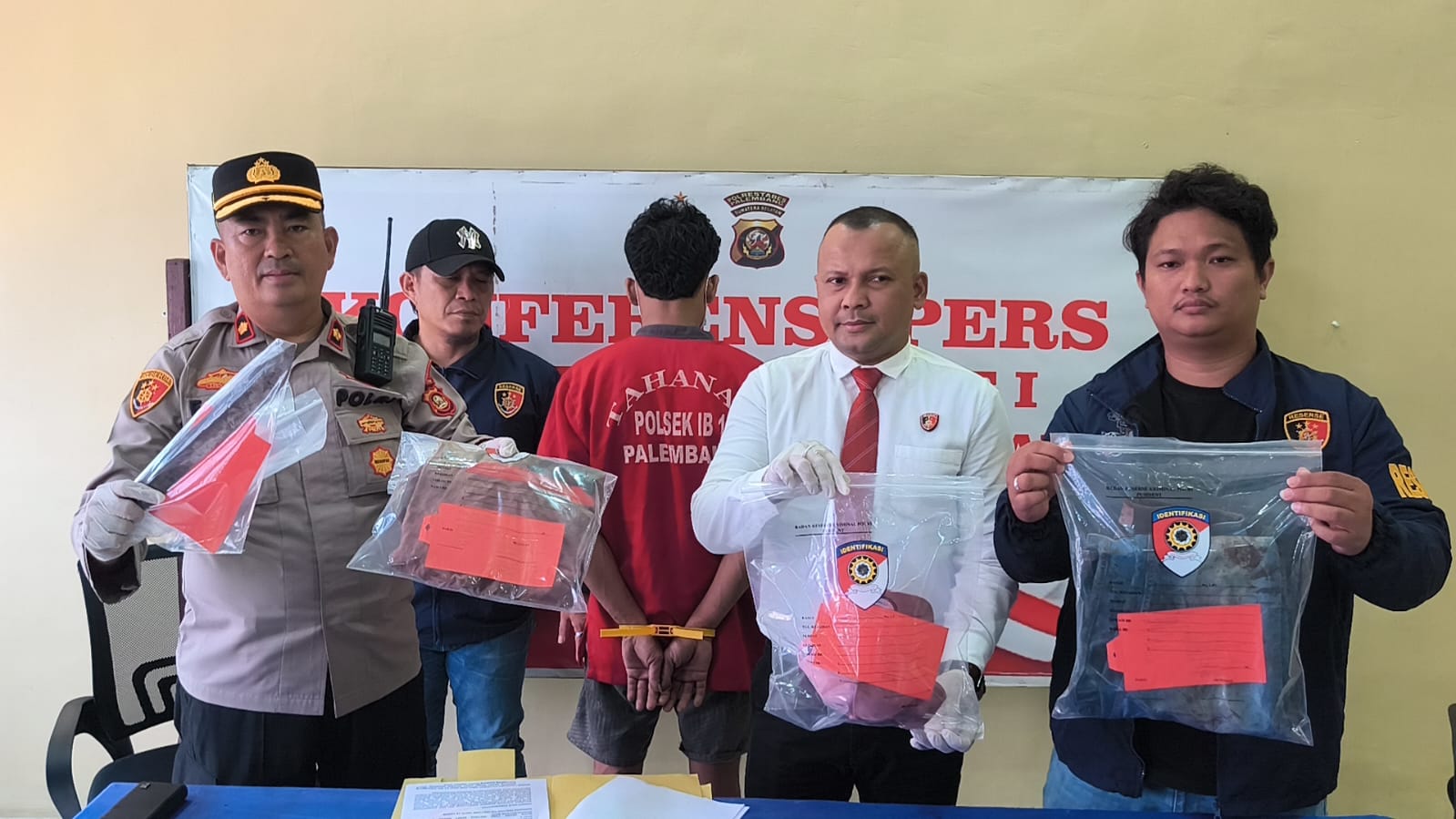 Pisau Masih Menancap di Punggung, Pria Tewas Usai Tagih Utang Sabu di Bengkel Tambal Ban