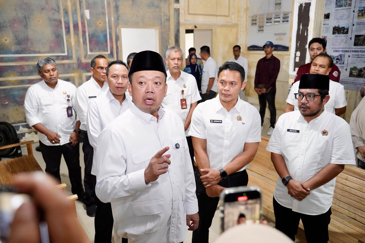 Nusron Wahid Tinjau Kantah Aceh Tamiang Pasca Bencana