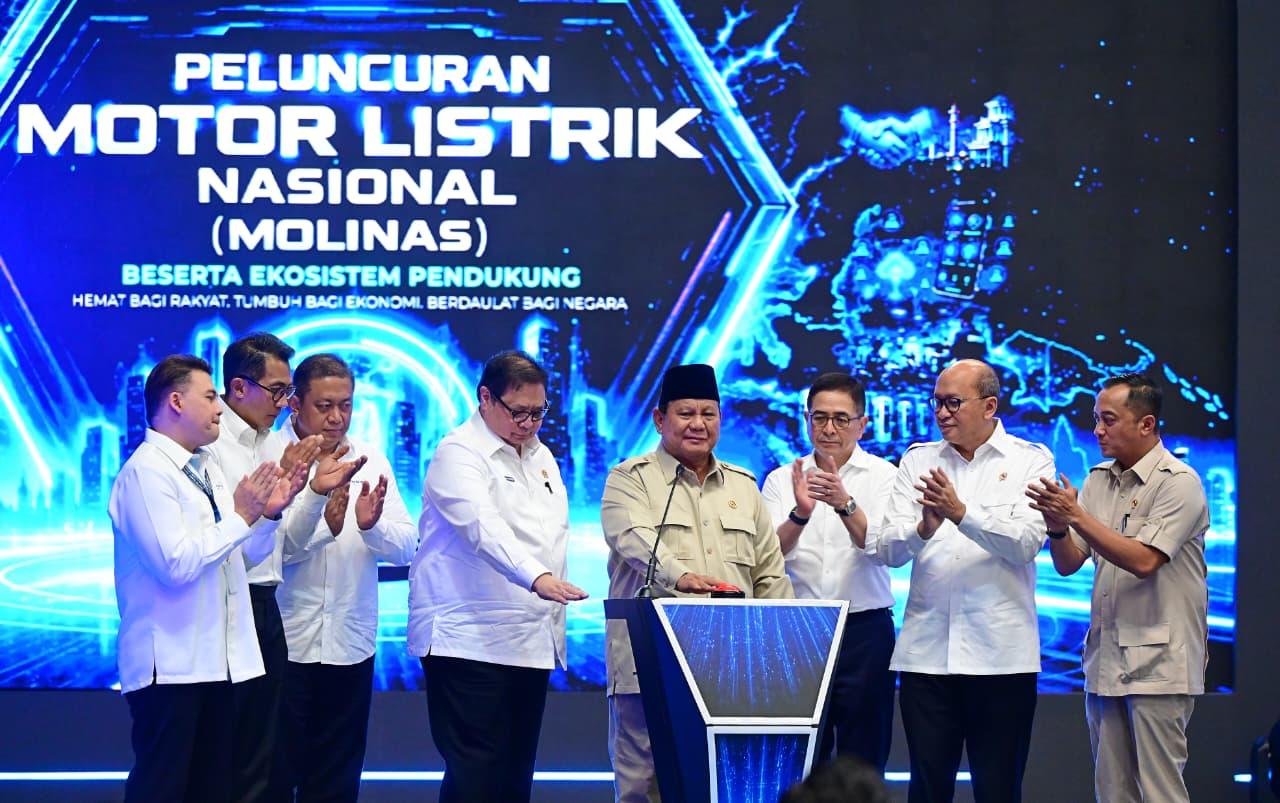 Prabowo Luncurkan Motor Listrik Nasional