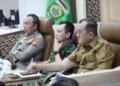 Rapat Koordinasi (Rakor) Pembahasan Perkembangan Penanganan dan Penanggulangan Kebakaran Hutan dan Lahan (Karhutla) secara virtual dari Palembang, Selasa (15/9/2026).