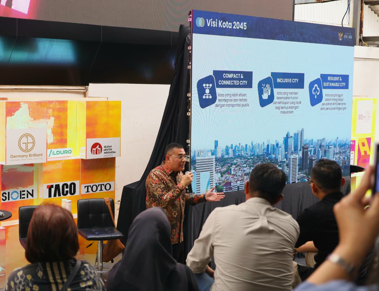 Ossy Dermawan Ajak Kolaborasi para Arsitek untuk Wujudkan Visi Kota 2045